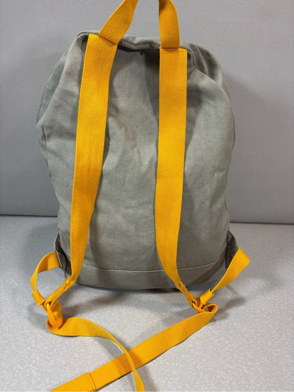Herschel Supply Co MLB Pittsburg Pirates Backpack Grey and Yellow Spellout